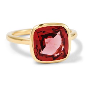 The Isabella (Cushion Cut Rhodolite Garnet in Solid 18ct Gold)